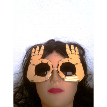 სათვალე თითების კრემისფერი